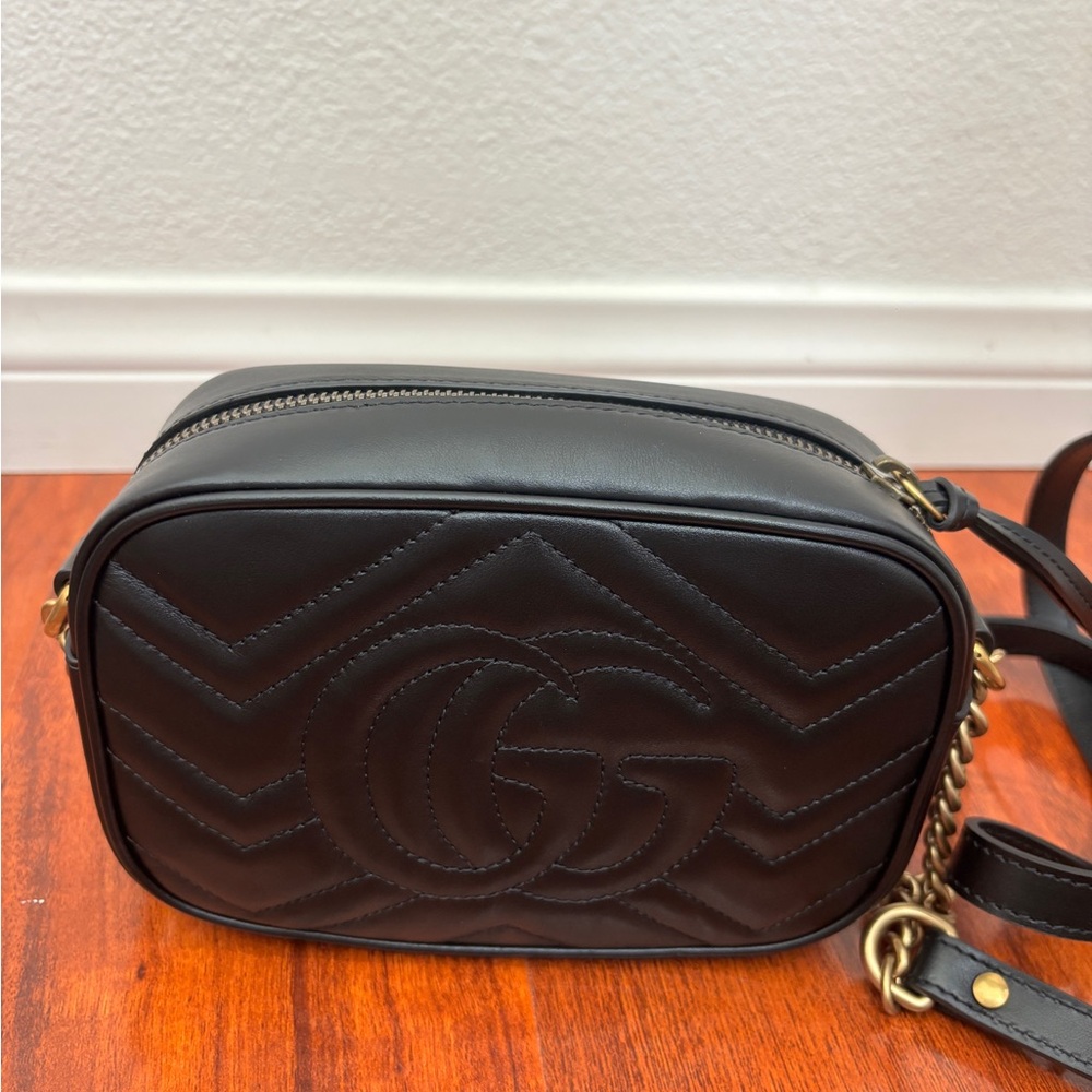 (GUCCI) GG Marmont Mini Crossbody Bag - Picture 5 of 6